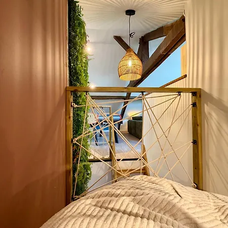 Le Jungle Loft, Lit King Size, Baby-foot & Design شقة *