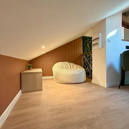 شقة Le Jungle Loft, Lit King Size, Baby-foot & Design
