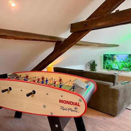 Le Jungle Loft, Lit King Size, Baby-foot & Design