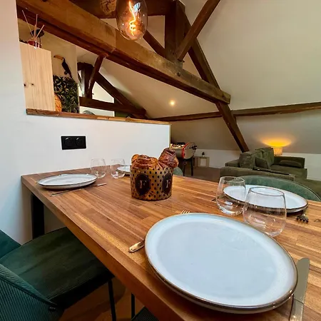 Le Jungle Loft, Lit King Size, Baby-foot & Design *